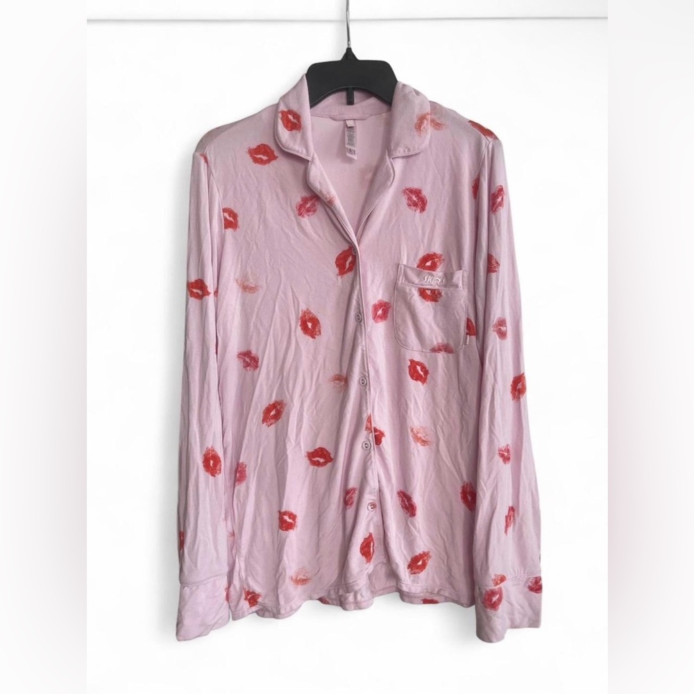 Skims Small Long Sleeve Sleep Shirt in Cherry Blossom Lipstick Print